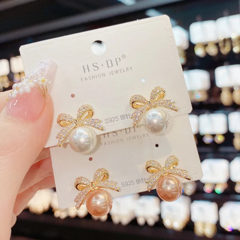 Sparkling bow pearl stud earring style 3